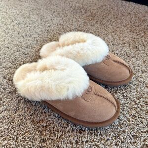 BRAND NEW - UGG Coquette Slippers